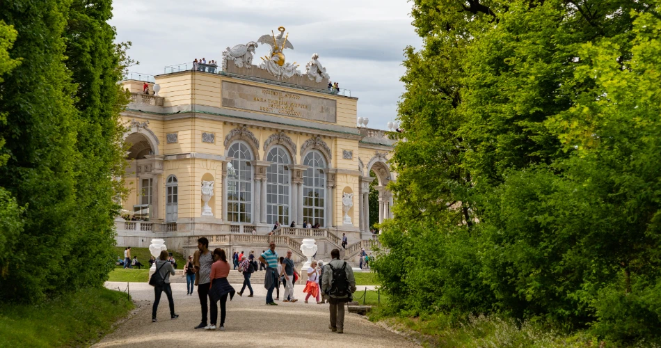 Puppet Shows and Marionette Theaters in Vienna