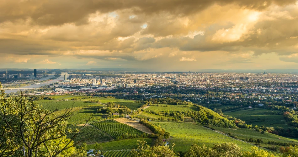 مناظر غروب الشمس من تلة كاهلينبرغ