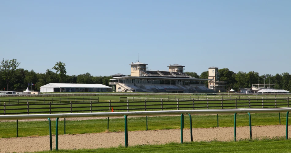 Exploring the Industrial Charm of Simmering’s Local Landmarks