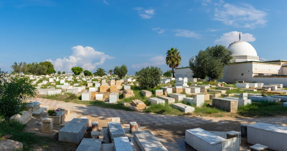 Exploring the Industrial Charm of Simmering’s Local Landmarks